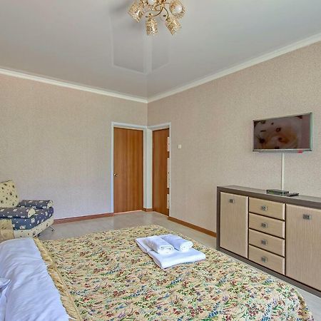 Cozy Apartment On Rozybakiev 145. Atakent Almaty Exterior foto