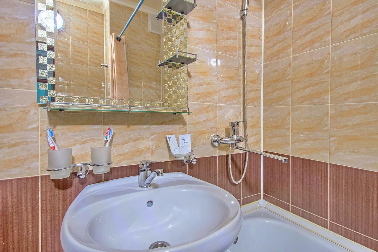 Cozy Apartment On Rozybakiev 145. Atakent Almaty Exterior foto