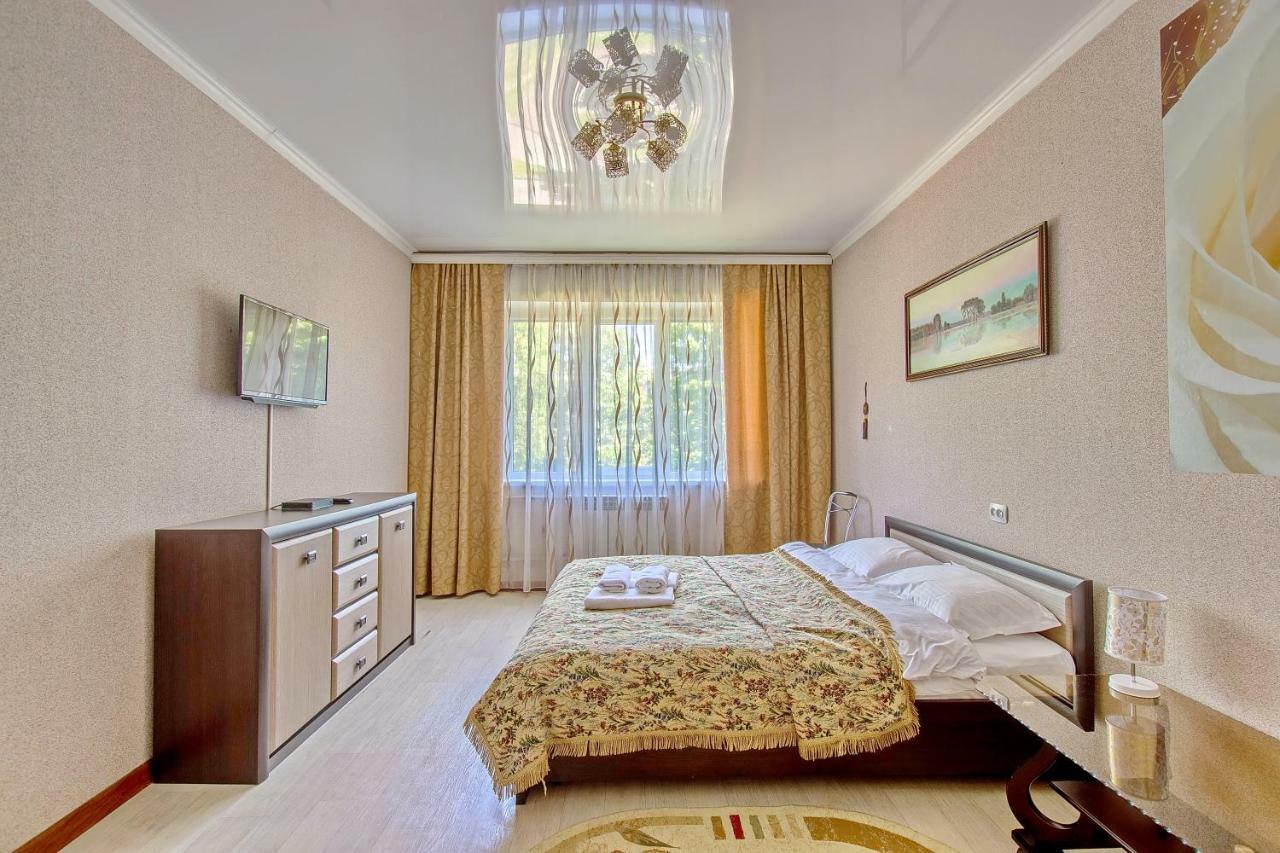 Cozy Apartment On Rozybakiev 145. Atakent Almaty Exterior foto