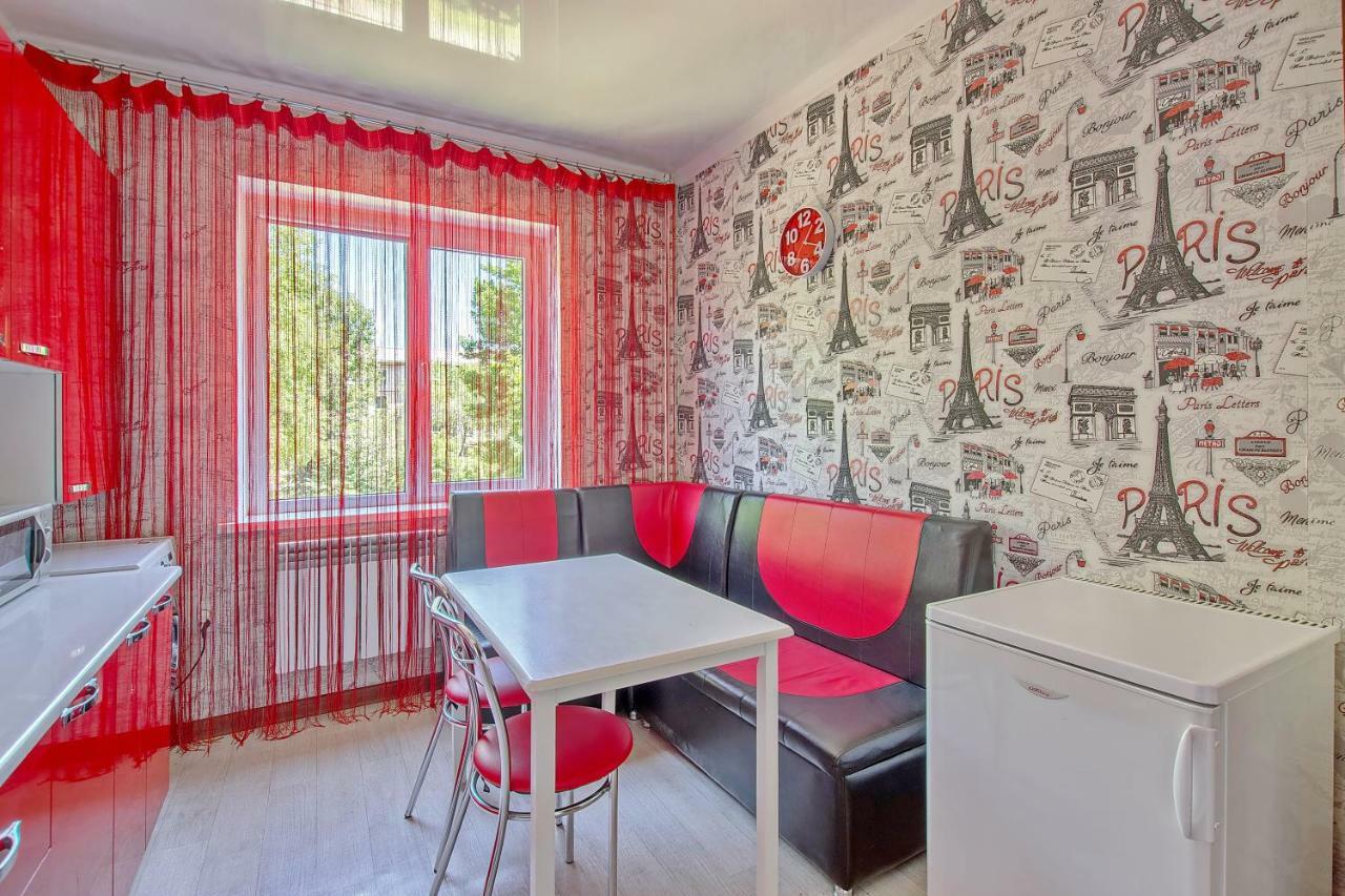 Cozy Apartment On Rozybakiev 145. Atakent Almaty Exterior foto